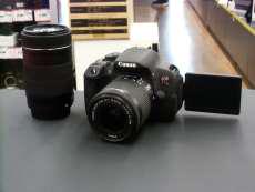 デジタル一眼レフ|CANON