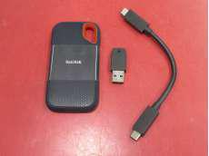 エクストリームポータブルSSD 1.0TB|SANDISK