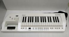 シンセサイザー|ROLAND