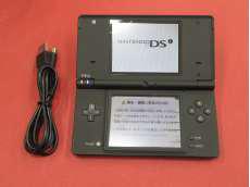 ニンテンドーDSi （※下画面障害あり）|NINTENDO
