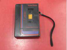 【ジャンク】ポータブルカセットプレーヤー|FUJINO