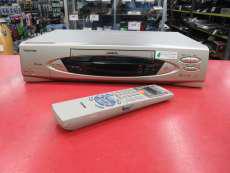 VHSビデオデッキ|TOSHIBA