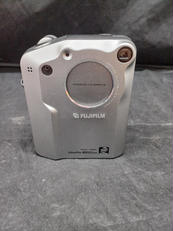 デジカメ|FUJIFILM