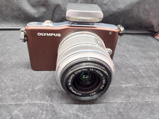 ミラーレス一眼|OLYMPUS