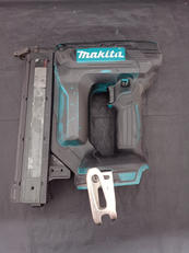 釘打機|MAKITA