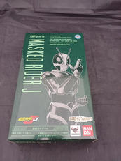 SHF IGUARTS|BANDAI