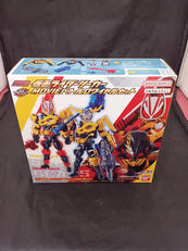 仮面ライダーシーカー|BANDAI
