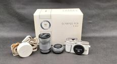 ミラーレス一眼カメラ|OLYMPUS