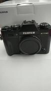 ミラーレス一眼ボディ|FUJIFILM