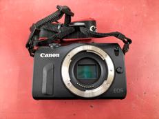 ミラーレス一眼レフカメラ|CANON