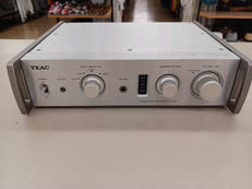 デュアルモノラル・ヘッドホンアンプ|TEAC