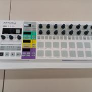 USBシーケンサー|ARTURIA
