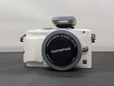 ミラーレス一眼カメラ|OLYMPUS