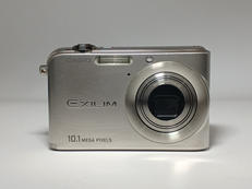 コンパクトデジタルカメラ|CASIO