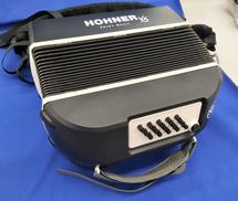 アコーディオン|HOHNER