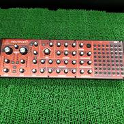 アナログシンセサイザー|BEHRINGER