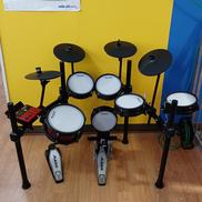 ALESIS 電子ドラム|ALESIS