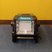 MAKITA 充電式スタンドライト|MAKITA