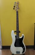 エレキベース|FENDER JAPAN