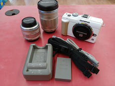 ミラーレス一眼|OLYMPUS