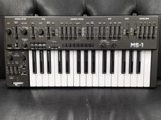 MS-1-BK|BEHRINGER