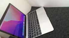 MAC BOOK|APPLE
