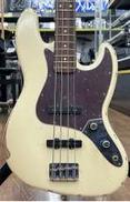 ジャズベースタイプ|FENDER