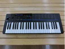 シンセサイザー|KORG