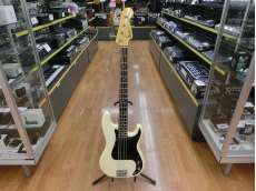 ベース|FENDER JAPAN