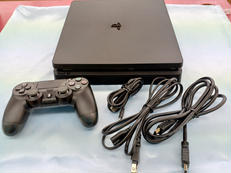 プレイステーション4本体|SONY