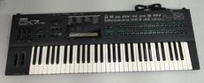 【ジャンク品】シンセサイザー|YAMAHA