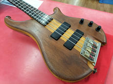 エレキベース|TUNE