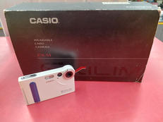 コンパクトデジタルカメラ|CASIO