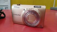 コンパクトデジタルカメラ|NIKON
