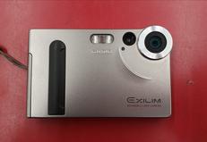 デジタルカメラ|CASIO