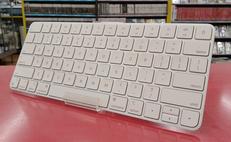 MAGIC KEYBOARD|APPLE