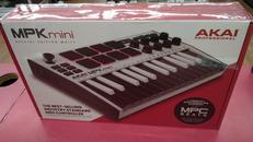 MIDIキーボード|AKAI