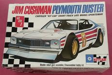 1/25 クッシュマン プリムス ダスター1976|AMT