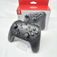 PRO コントローラー|NINTENDO