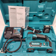 充電式空気入れ|MAKITA