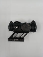 ドットサイト|AIMPOINT