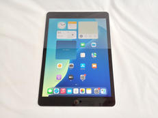 I PAD (第9世代)|AU
