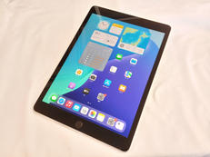 I PAD (第9世代)|AU