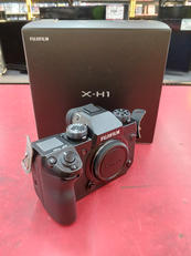 ミラーレス一眼|FUJIFILM