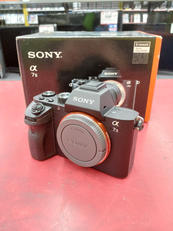 デジタルミラーレス一眼カメラ|SONY