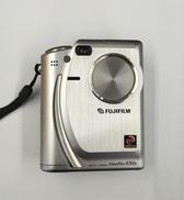 デジカメ|FUJIFILM