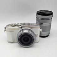 ミラーレス一眼|OLYMPUS