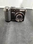 コンパクトデジタルカメラ|NIKON