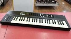 MIDIキーボード|NATIVE INSTRUMENTS