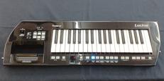 シンセサイザー|ROLAND